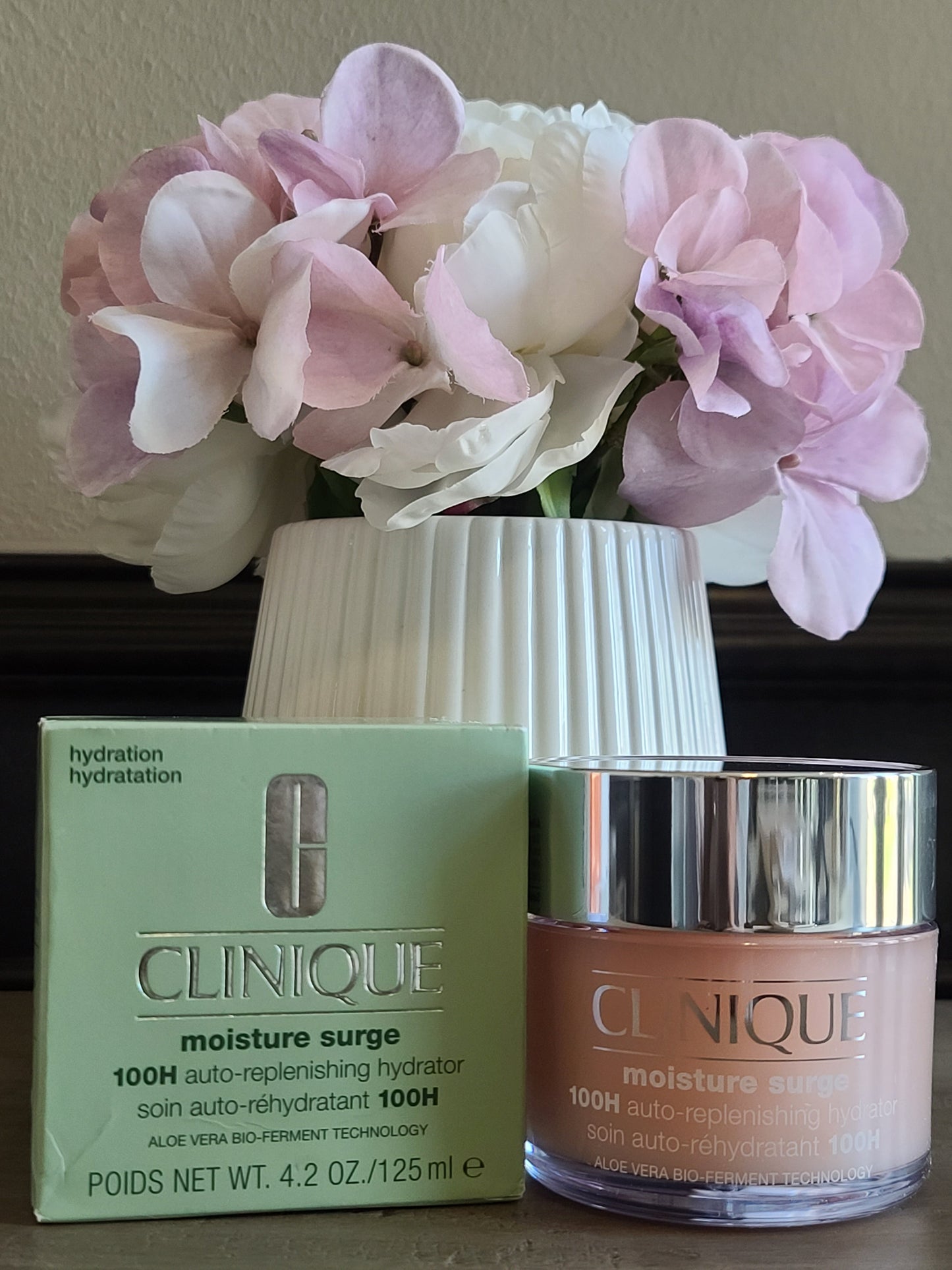 Clinique Moisture Surge 100H Auto-Replenishing Hydrator